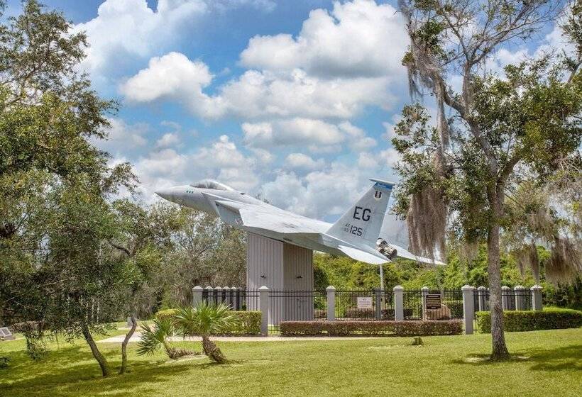 בית מלון כפרי Travelodge By Wyndham Deltona