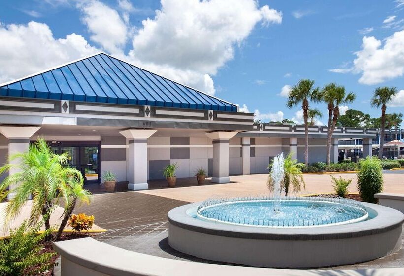 בית מלון כפרי Travelodge By Wyndham Deltona