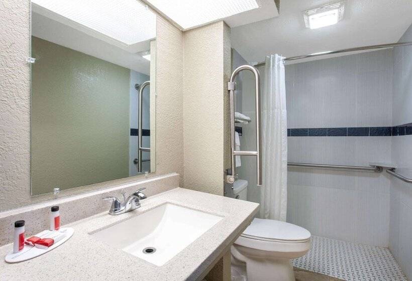 בית מלון כפרי Travelodge By Wyndham Deltona