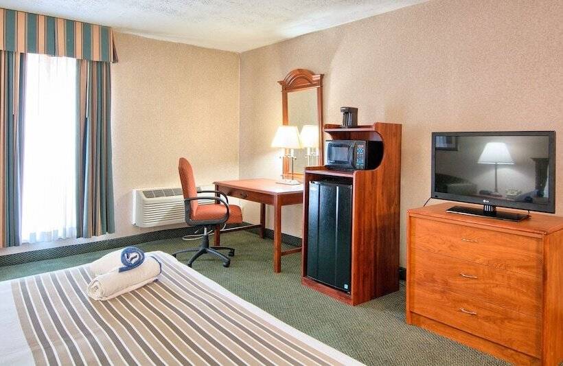 فندق Days Inn By Wyndham Doswell   Kings Dominion Area