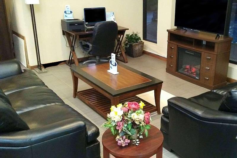 فندق Travelodge By Wyndham Enid