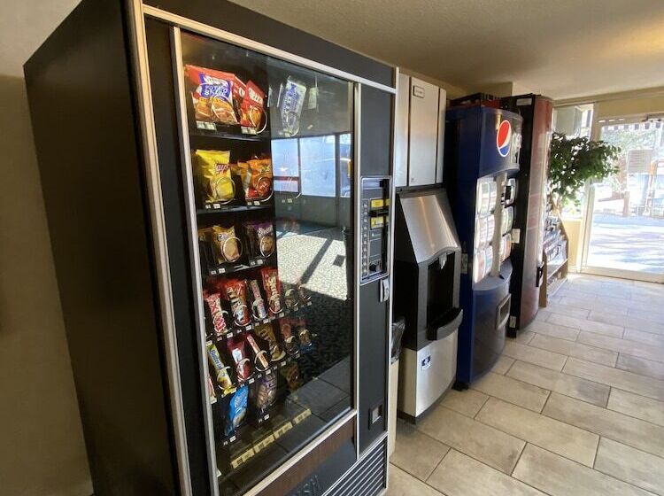 فندق Travelodge By Wyndham Great Falls