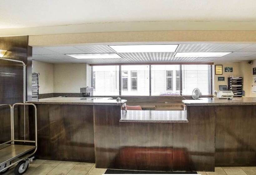 ホテル Travelodge By Wyndham Great Falls