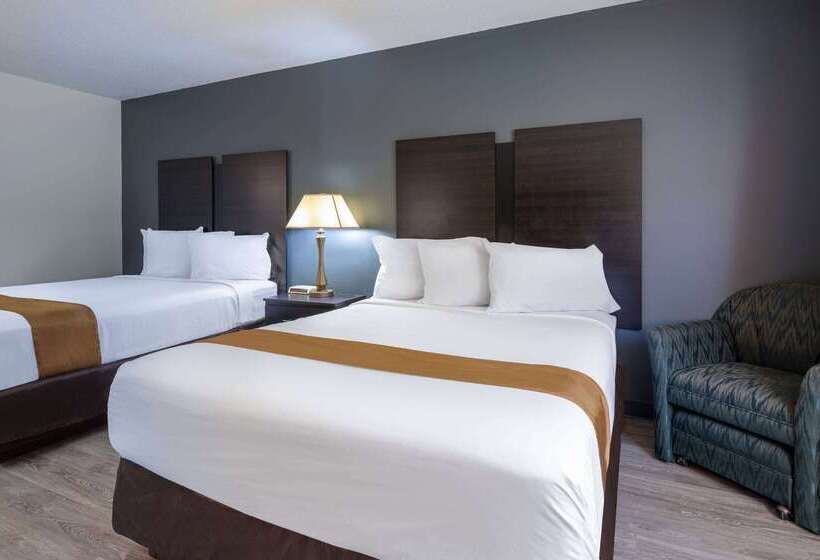 فندق Travelodge By Wyndham Merrill