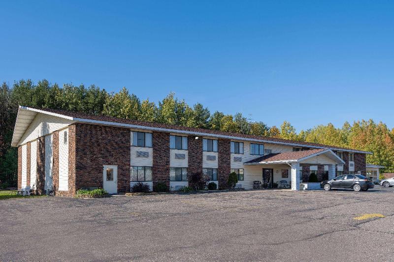 فندق Travelodge By Wyndham Merrill