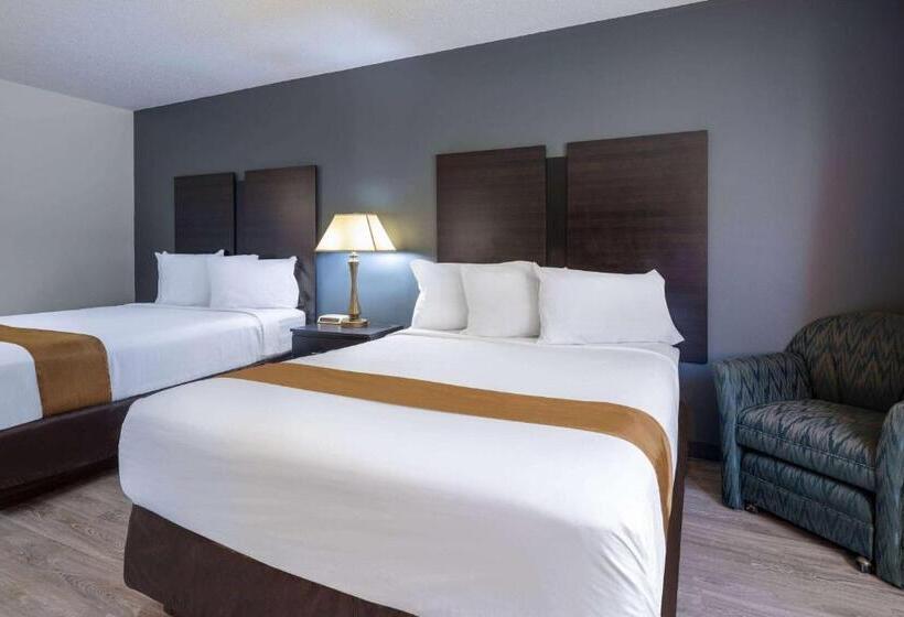 فندق Travelodge By Wyndham Merrill