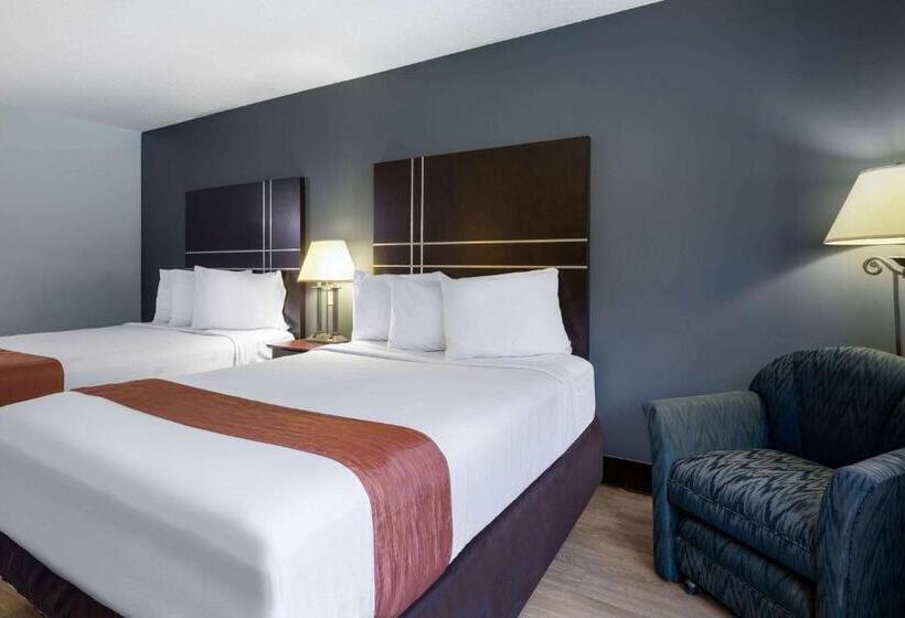 فندق Travelodge By Wyndham Merrill