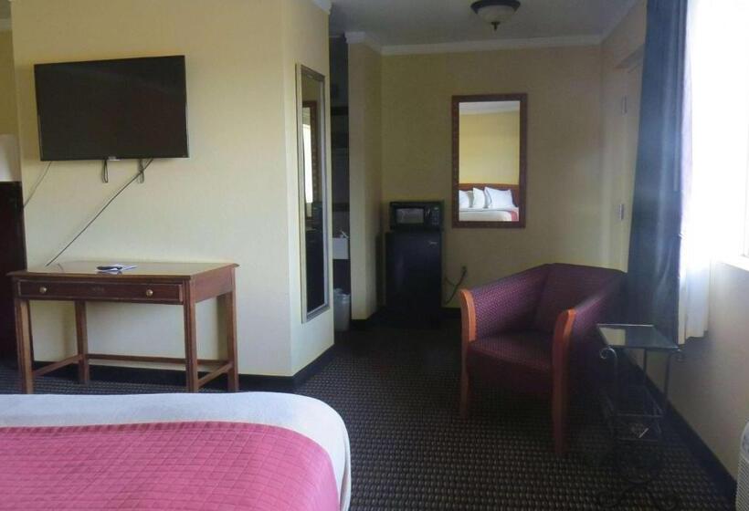 فندق Travelodge By Wyndham Stratton