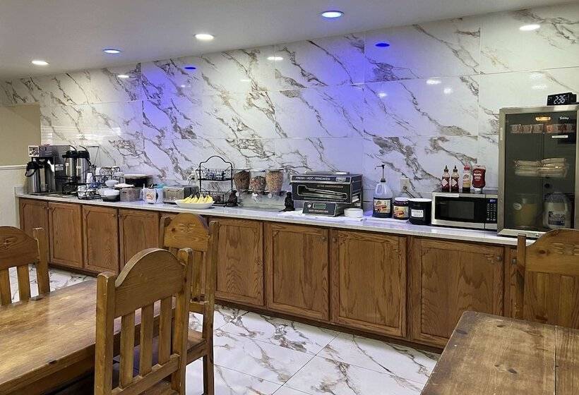 هتل Travelodge By Wyndham Truth Or Consequences