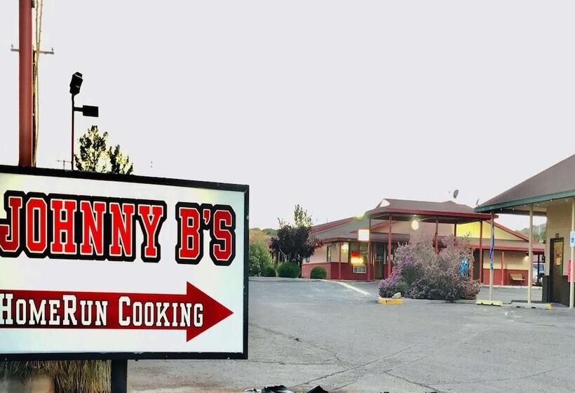 هتل Travelodge By Wyndham Truth Or Consequences