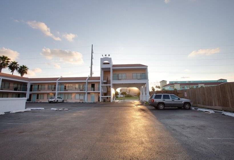 Windwater Hotel And Marina