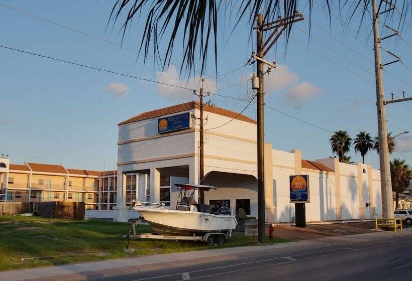 Windwater Hotel And Marina