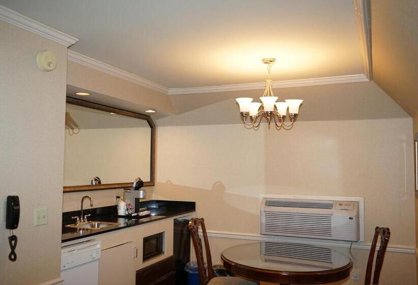 فندق Wingate By Wyndham Bellingham Heritage Inn