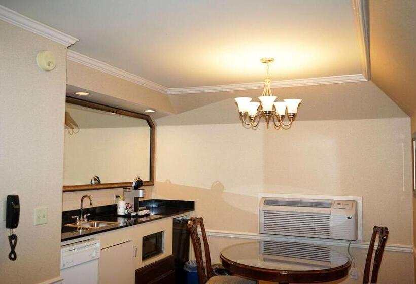 فندق Wingate By Wyndham Bellingham Heritage Inn