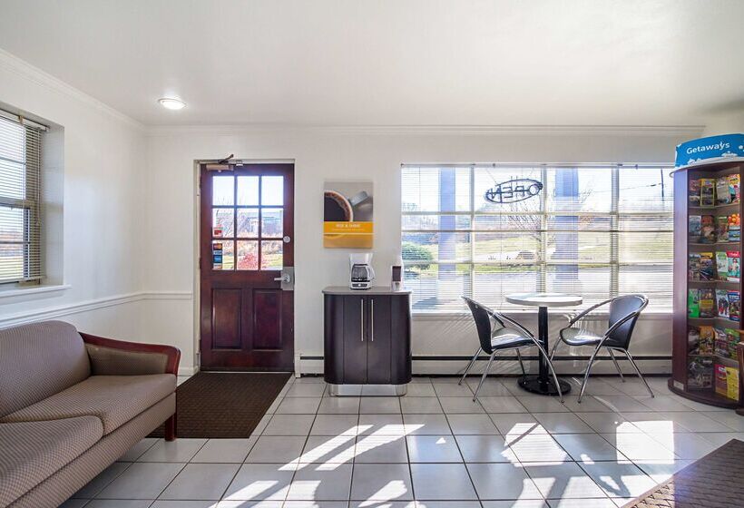 Motel 6 Mechanicsburg