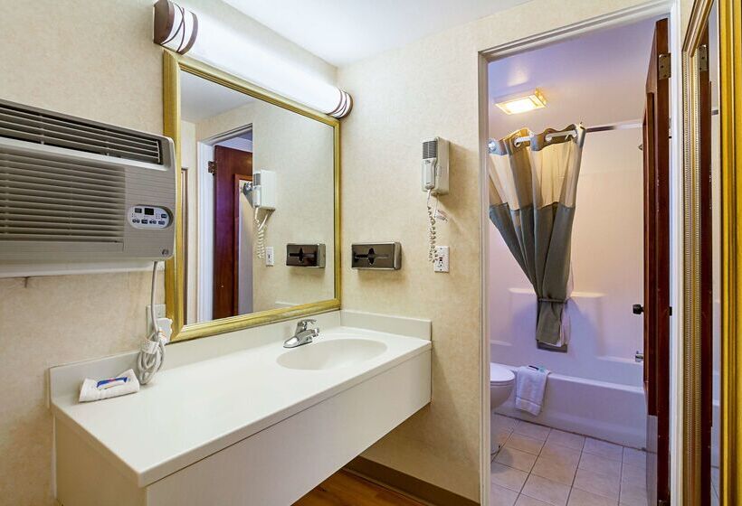 Motel 6 Mechanicsburg