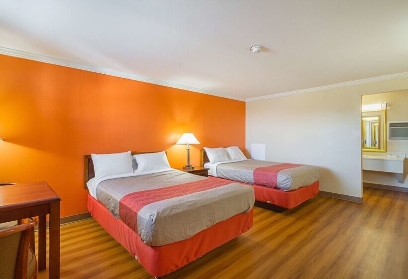 Motel 6 Mechanicsburg