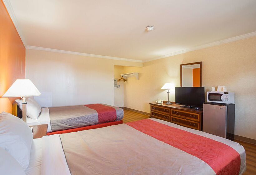 Motel 6 Mechanicsburg