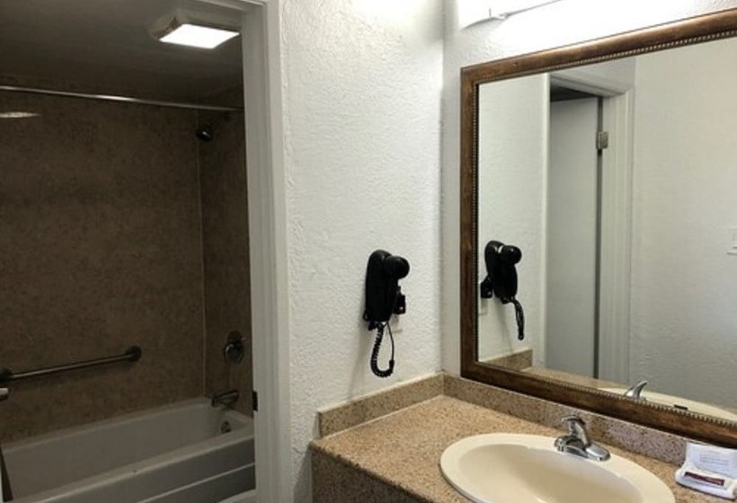 Motel 6 Mesa, Az   Downtown