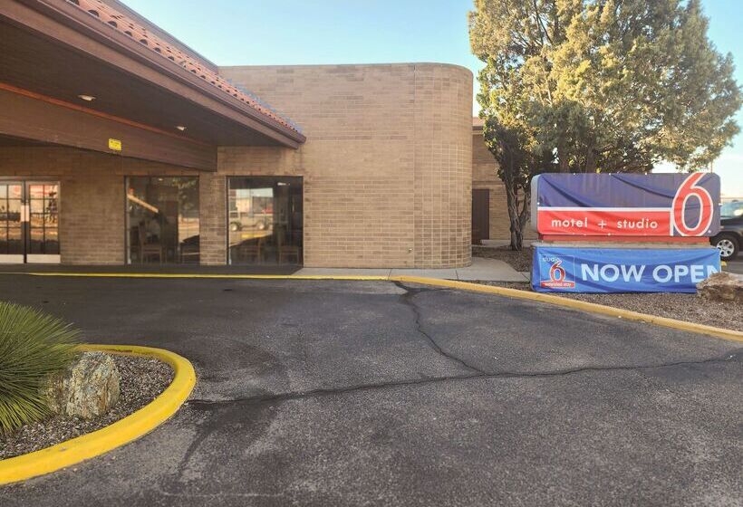 Motel 6 Willcox, Az