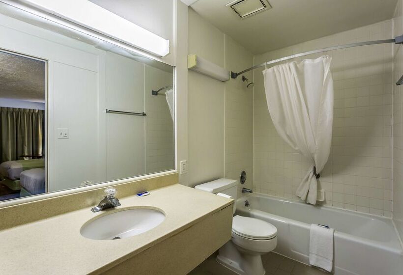 Отель Americas Best Value Inn Edgewood