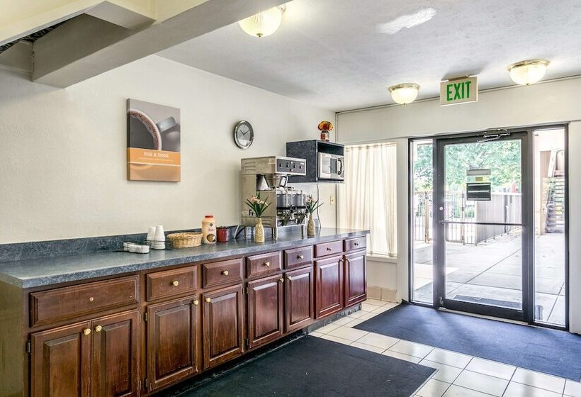 酒店 Americas Best Value Inn Edgewood