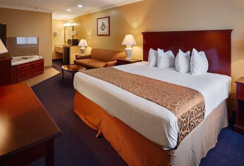 فندق على الطريق Best Western Forest Inn