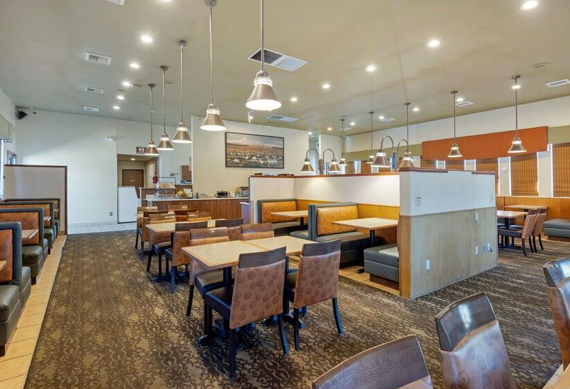 מוטל Best Western King Salmon Inn