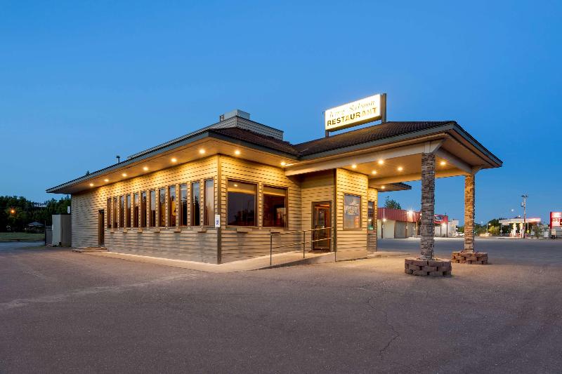 מוטל Best Western King Salmon Inn