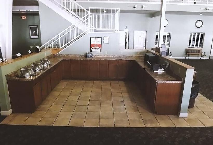 فندق على الطريق Coratel Inn & Suites By Jasper Mccook