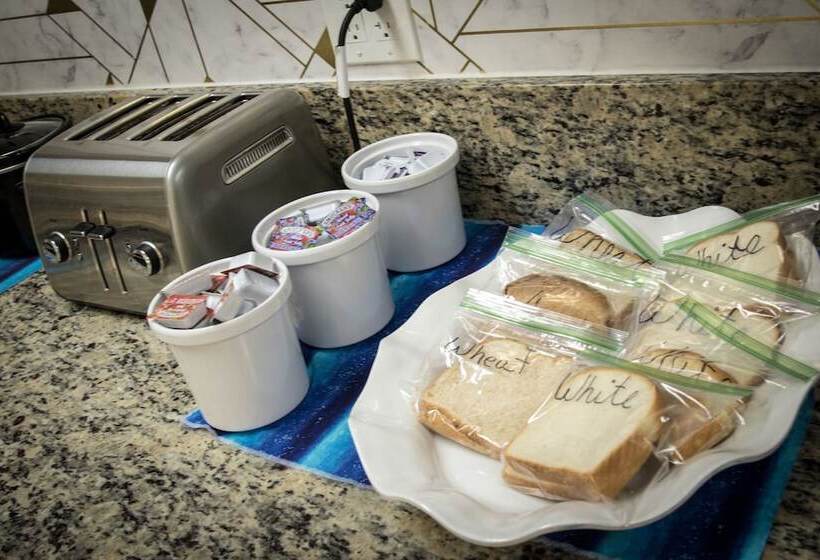 מוטל Envi Boutique