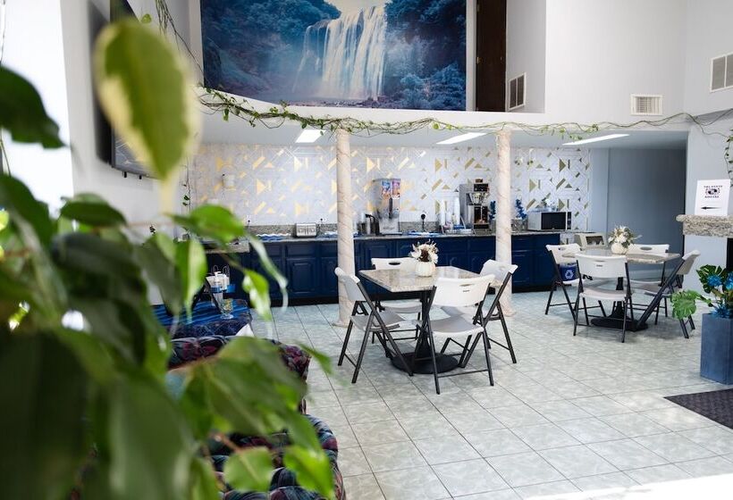 מוטל Envi Boutique