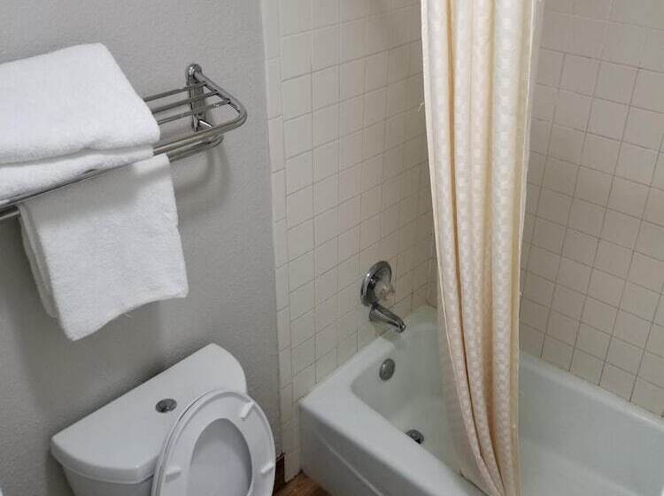 Мотель Hill Country Inn