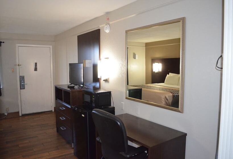 Мотель Hill Country Inn