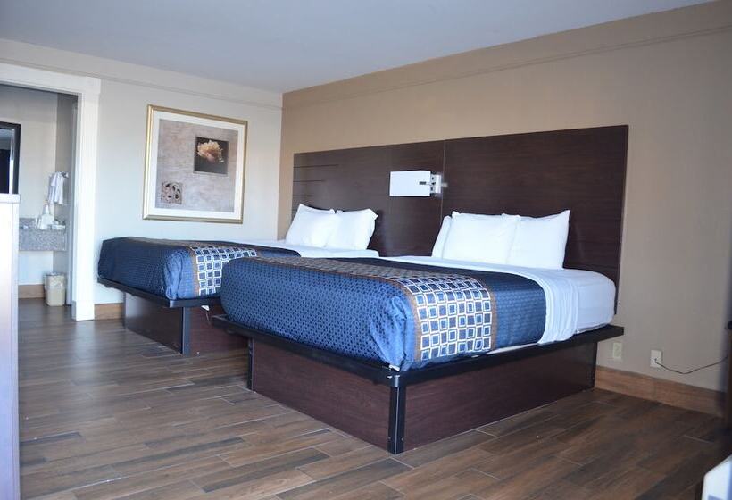 Мотель Hill Country Inn