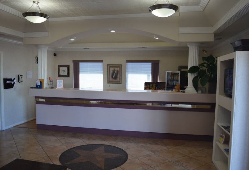 モーテル Hill Country Inn