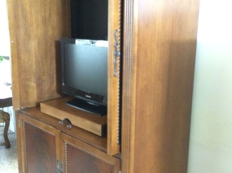 汽车旅馆 Island Inn