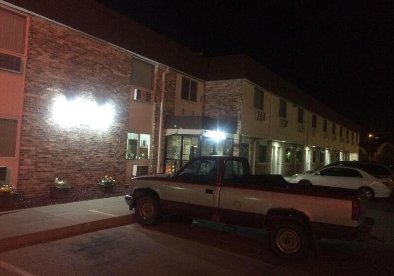 汽车旅馆 Island Inn