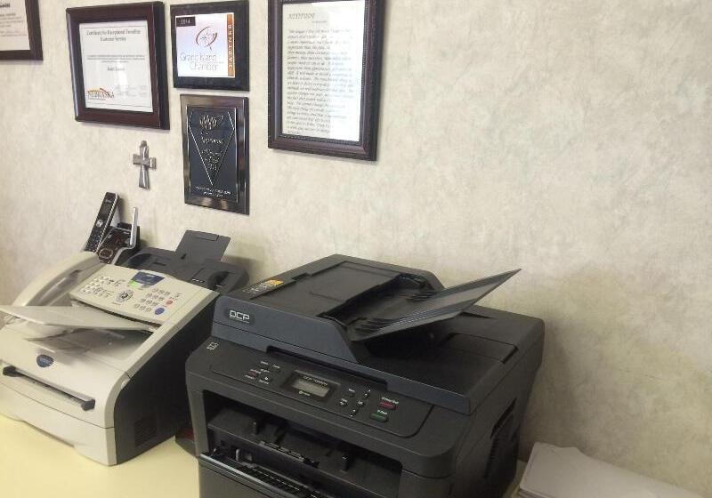 汽车旅馆 Island Inn