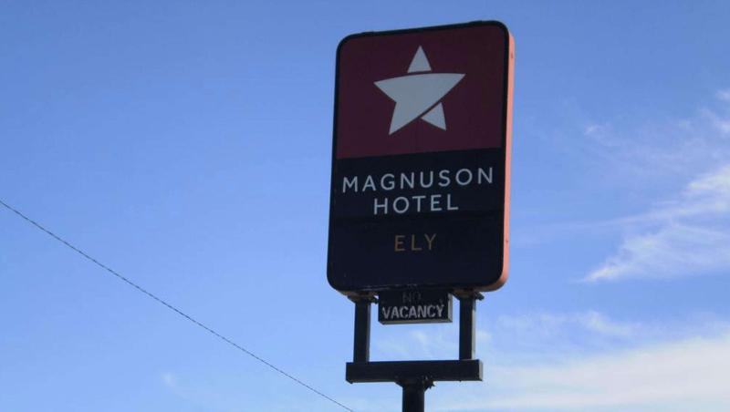 فندق على الطريق Magnuson Hotel Ely