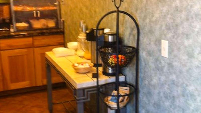 فندق على الطريق Magnuson Hotel Ely