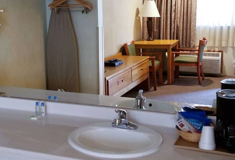 مُتل Magnuson Hotel Ely