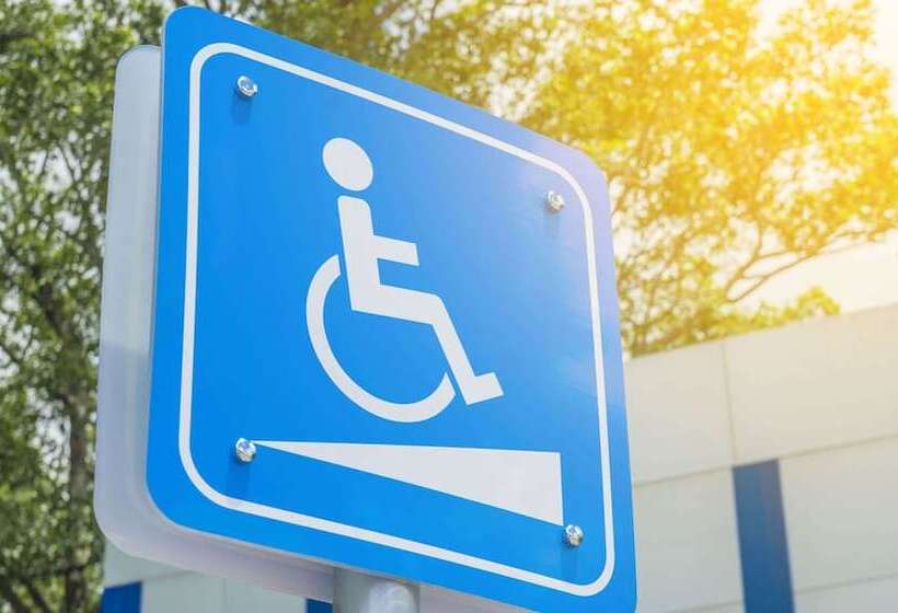 فندق على الطريق Magnuson Hotel Park Vue