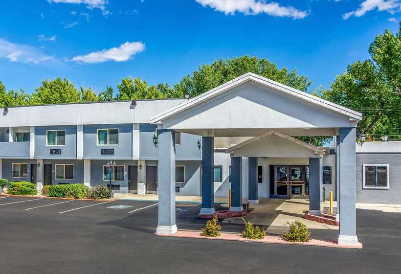 فندق على الطريق Quality Inn
