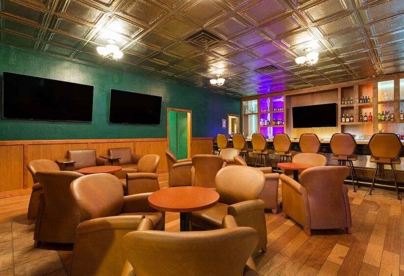 מוטל Super 8 By Wyndham Fallon