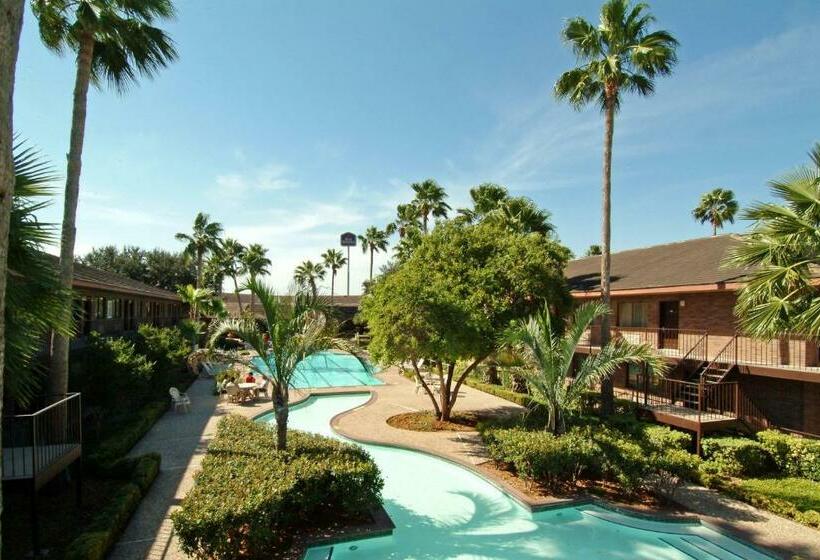 Palm Aire Hotel And Suites