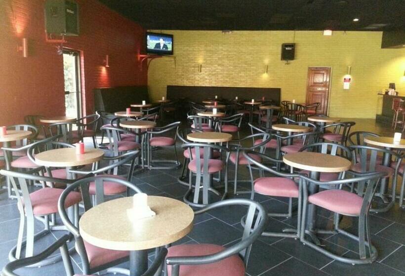 Palm Aire Hotel And Suites