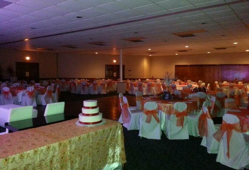 Palm Aire Hotel And Suites