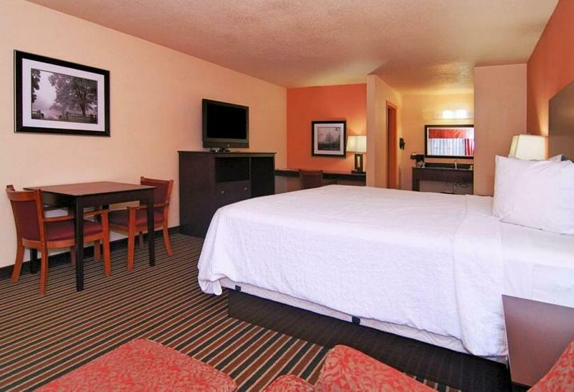 Palm Aire Hotel And Suites