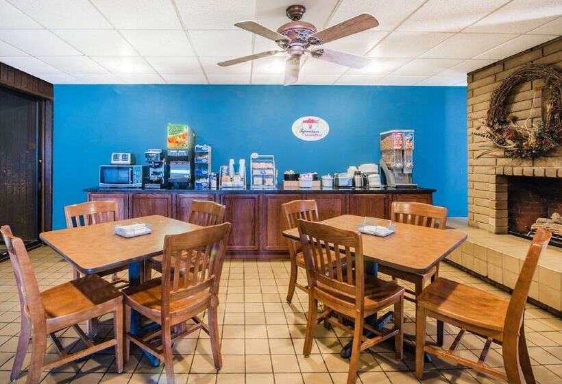 Republic Hotel Of Ozona